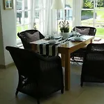 Holiday home Great Crested Grebe Modern Retreat *